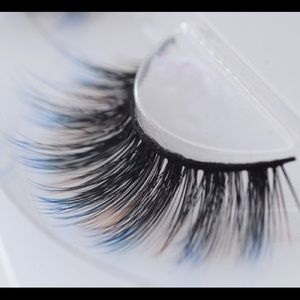 Exclusive Luxury Lashes - Two Tone